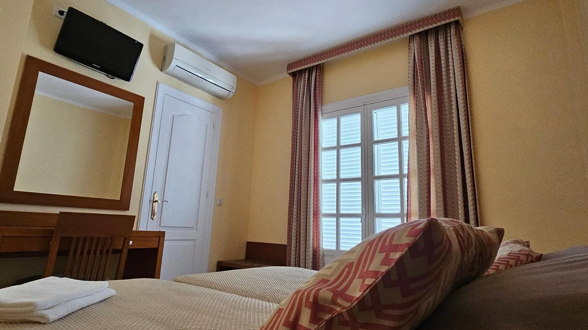 Hotel Marazul By Fitzgeralds Nerja 0*,  Hiszpania