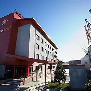 Basic Hotel Olèrdola